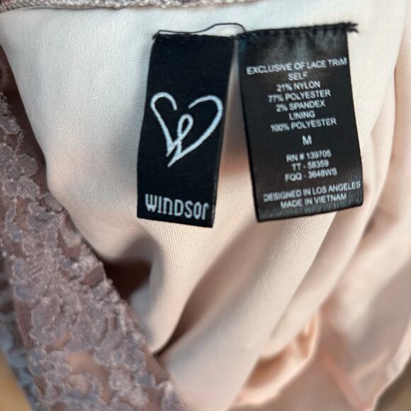 Winsor For the Love of Lace Medium Dress - Picture 2 of 6